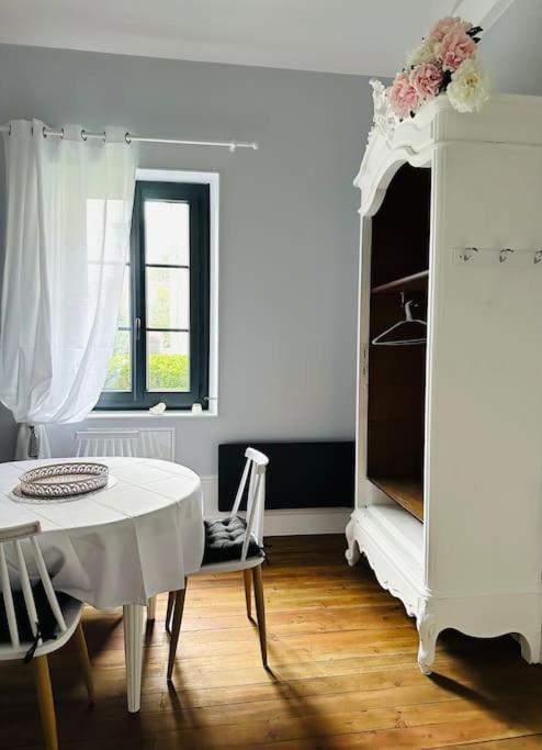 La Maison De Romance D'Hauterive Вильнёв-сюр-Ло Экстерьер фото